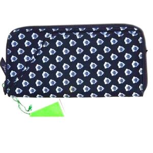 VERA BRADLEY TRAVEL ORGANIZER
